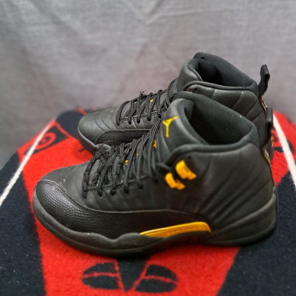 %Size 8 Nike Air Jordan 12 "Black Taxi" Sneakers Men AJ5